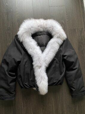 Black Short Outer Zipped Down Jacket Fox Fur Trim One Size (XS-S)